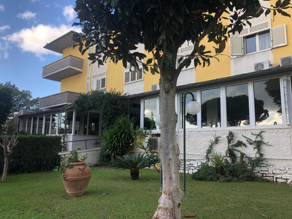Hotel Sabatino Follonica Buitenkant foto
