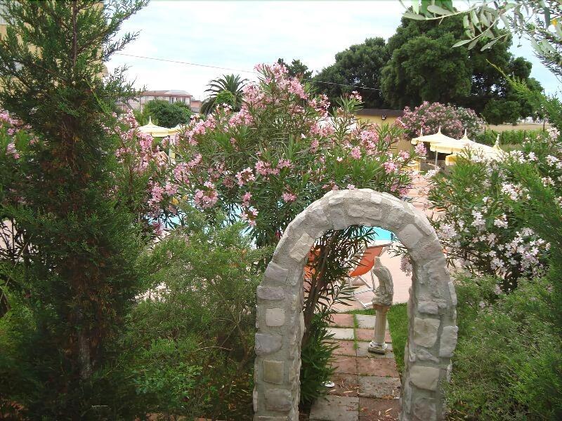 Hotel Sabatino Follonica Buitenkant foto